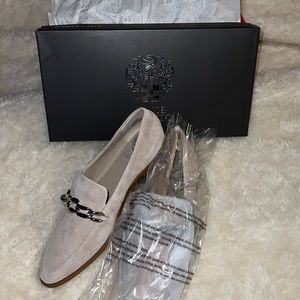 NWT Vince camuto flats